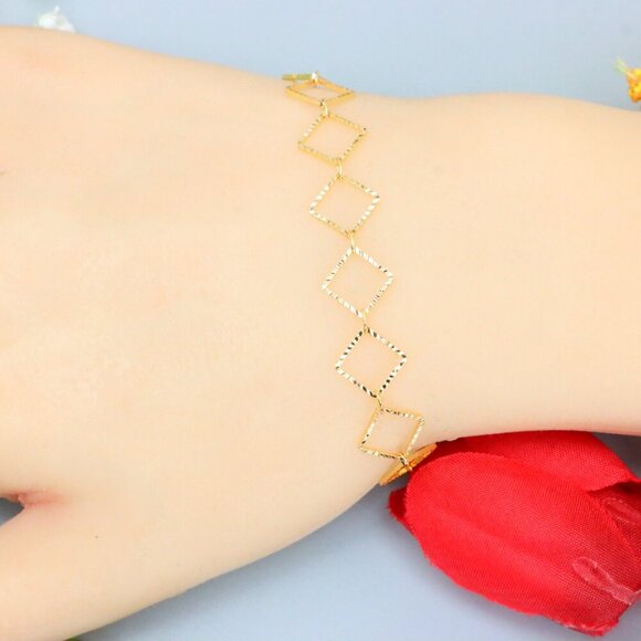 "Elegant & Trendy Bracelet, A Perfect Gift for Women, Thoughtful, EVCH1704 - Picture 10 of 10